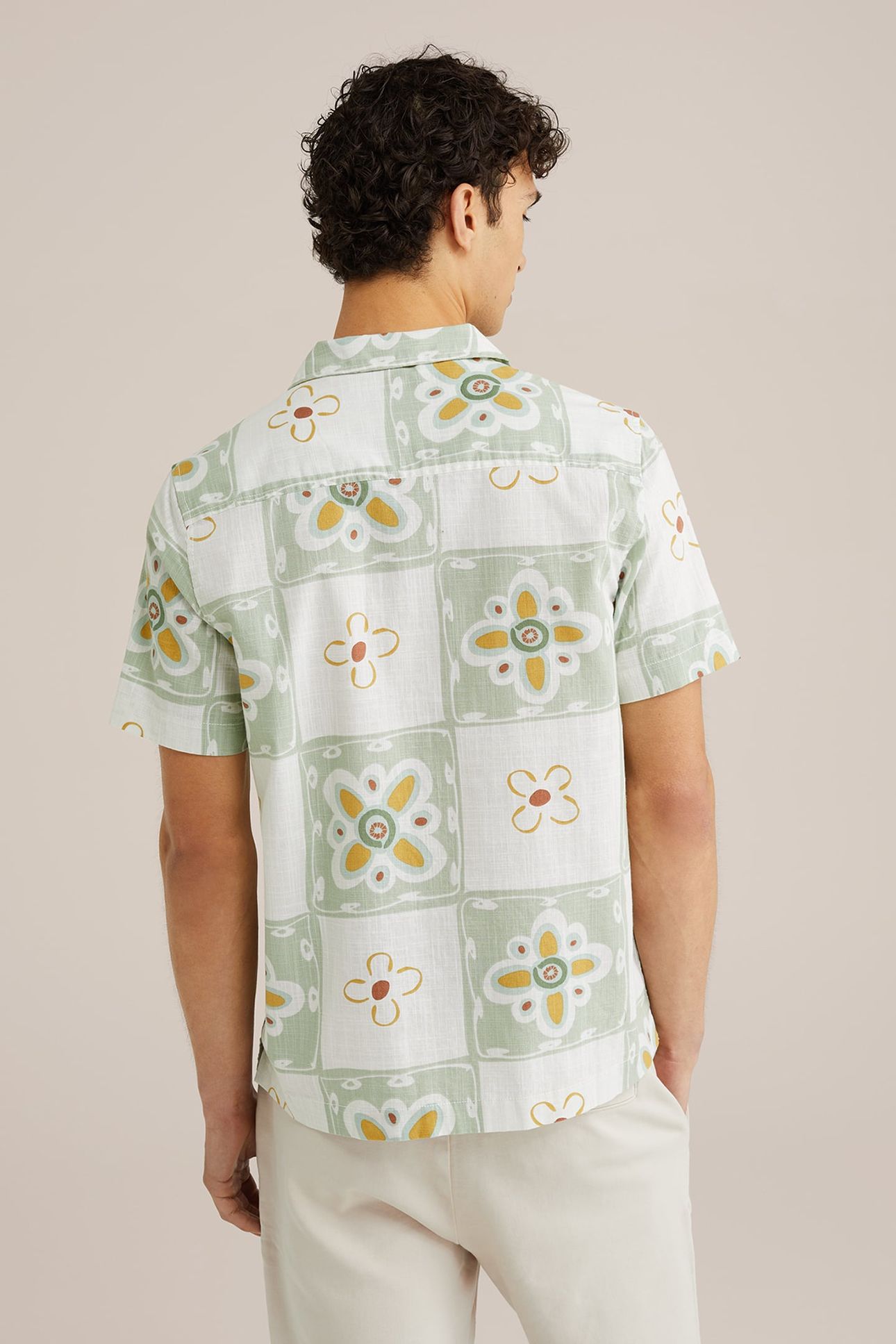 SHIRT LIGHT GREEN 2