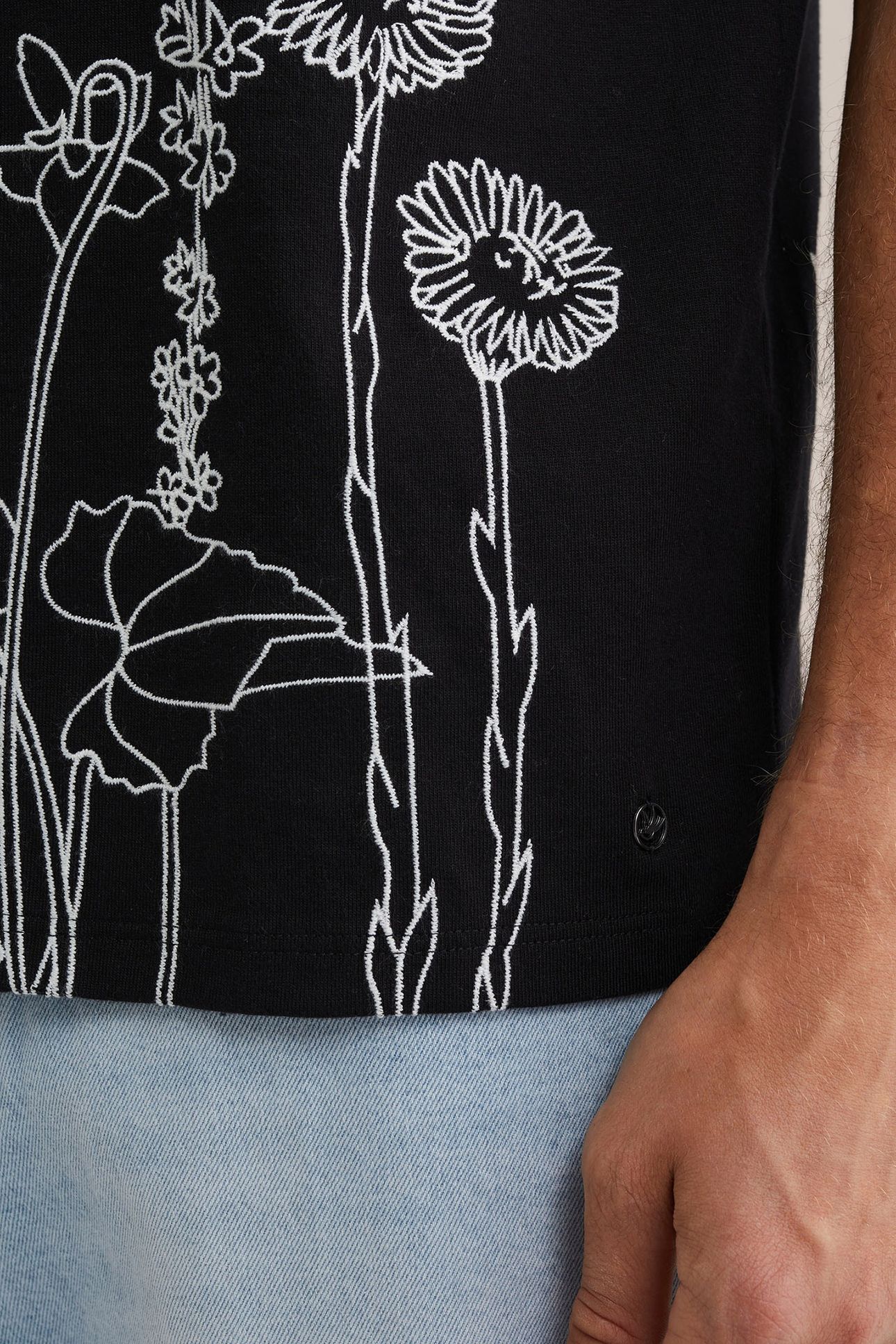 T-SHIRT BLACK 5