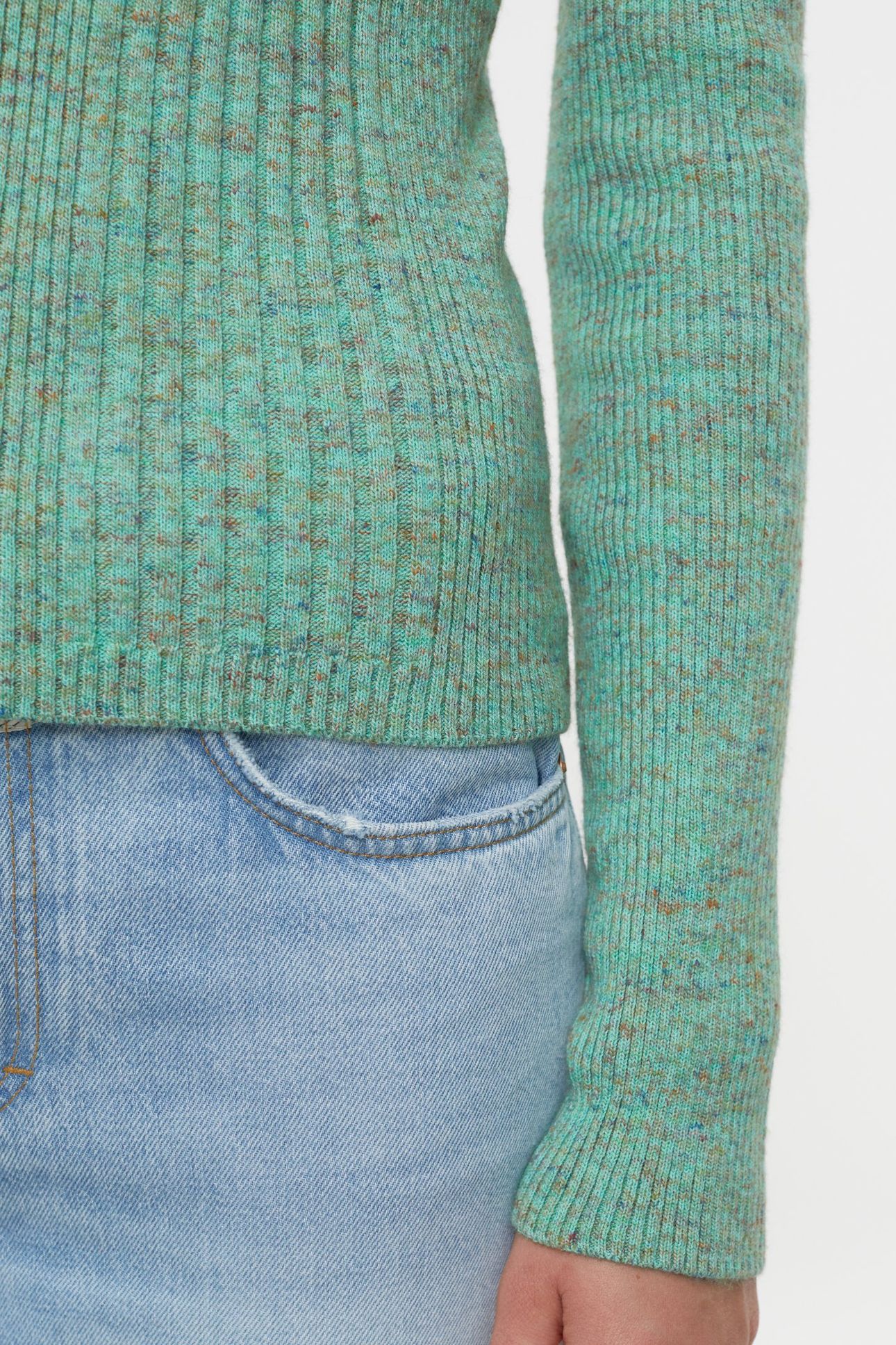 LONG SLEEVE CREW NECK KNITS GREEN KICK 7