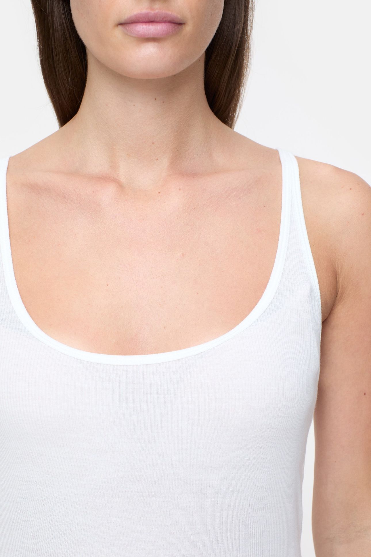 STRAP TOP T-SHIRTS WHITE 8