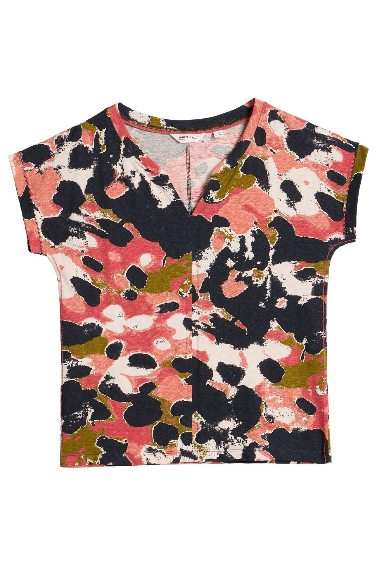 NELLY NOTCH NECK TEE BLACK PRINT 3