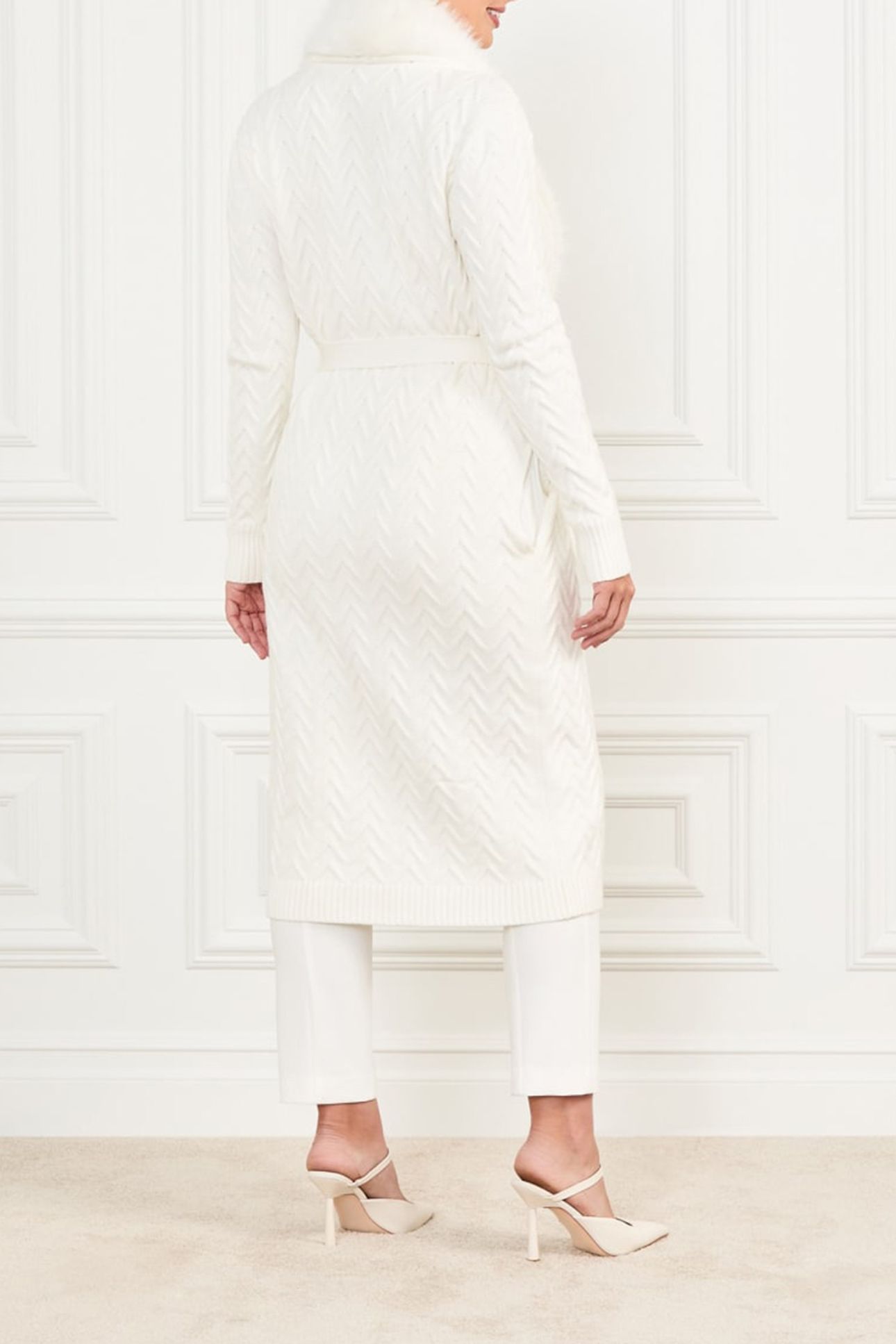 MARCIANO BY GUESS PAULA FAUX FUR LONG CARDI PALE PEARL 3