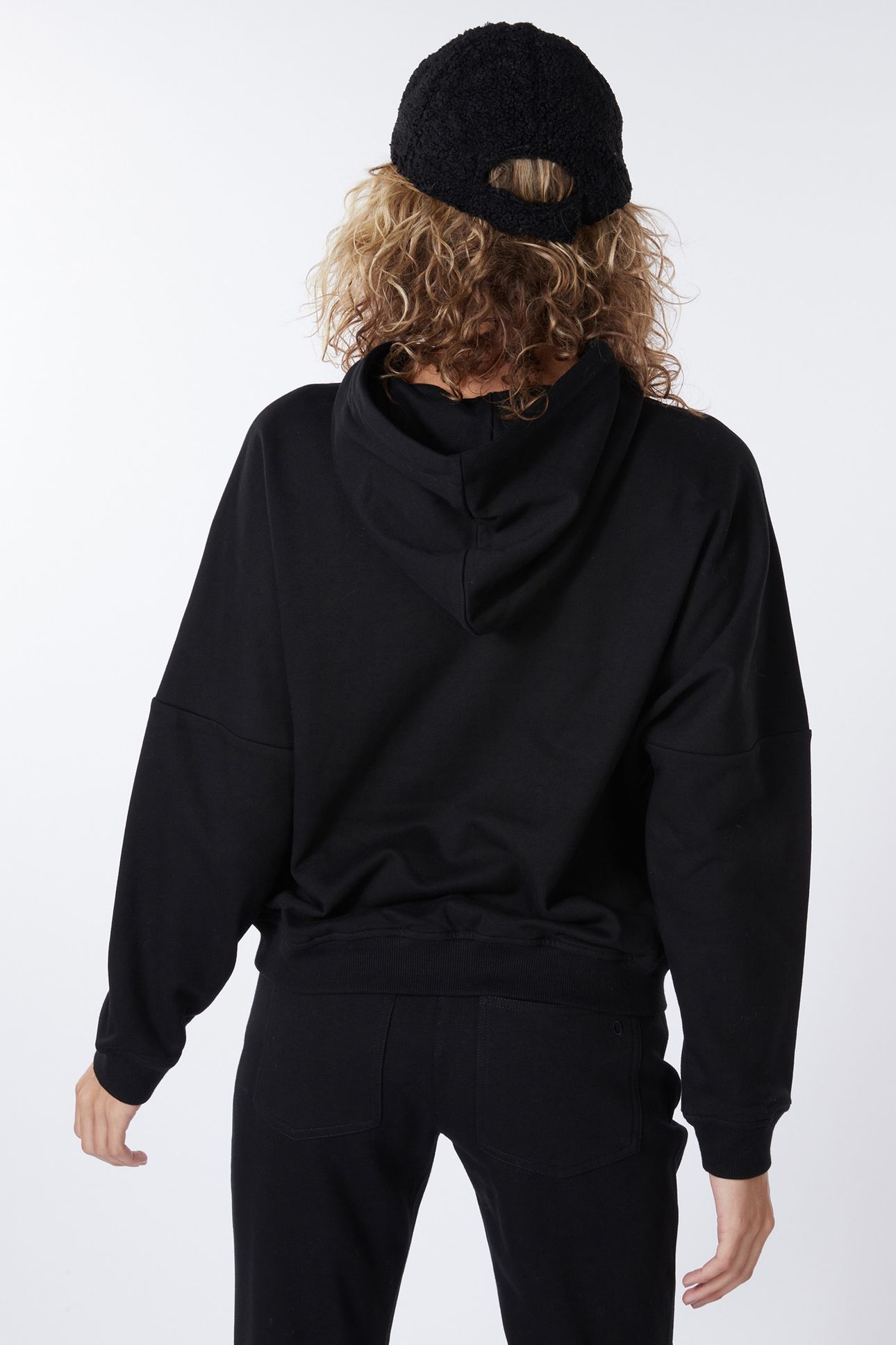 CAP BOUCLE BLACK 3