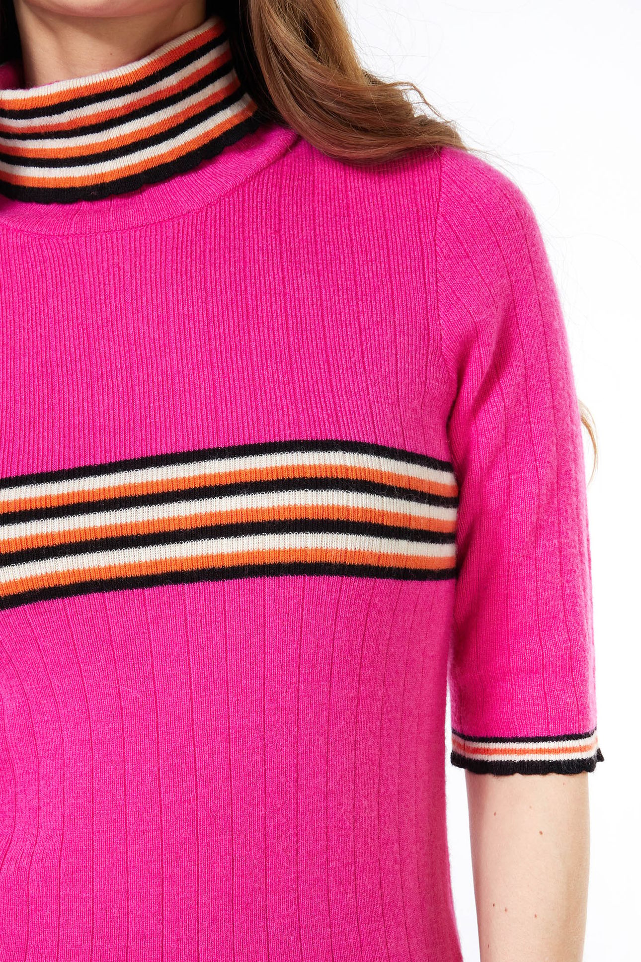 TOP COL SCALLOPED EDGES FUCHSIA 7