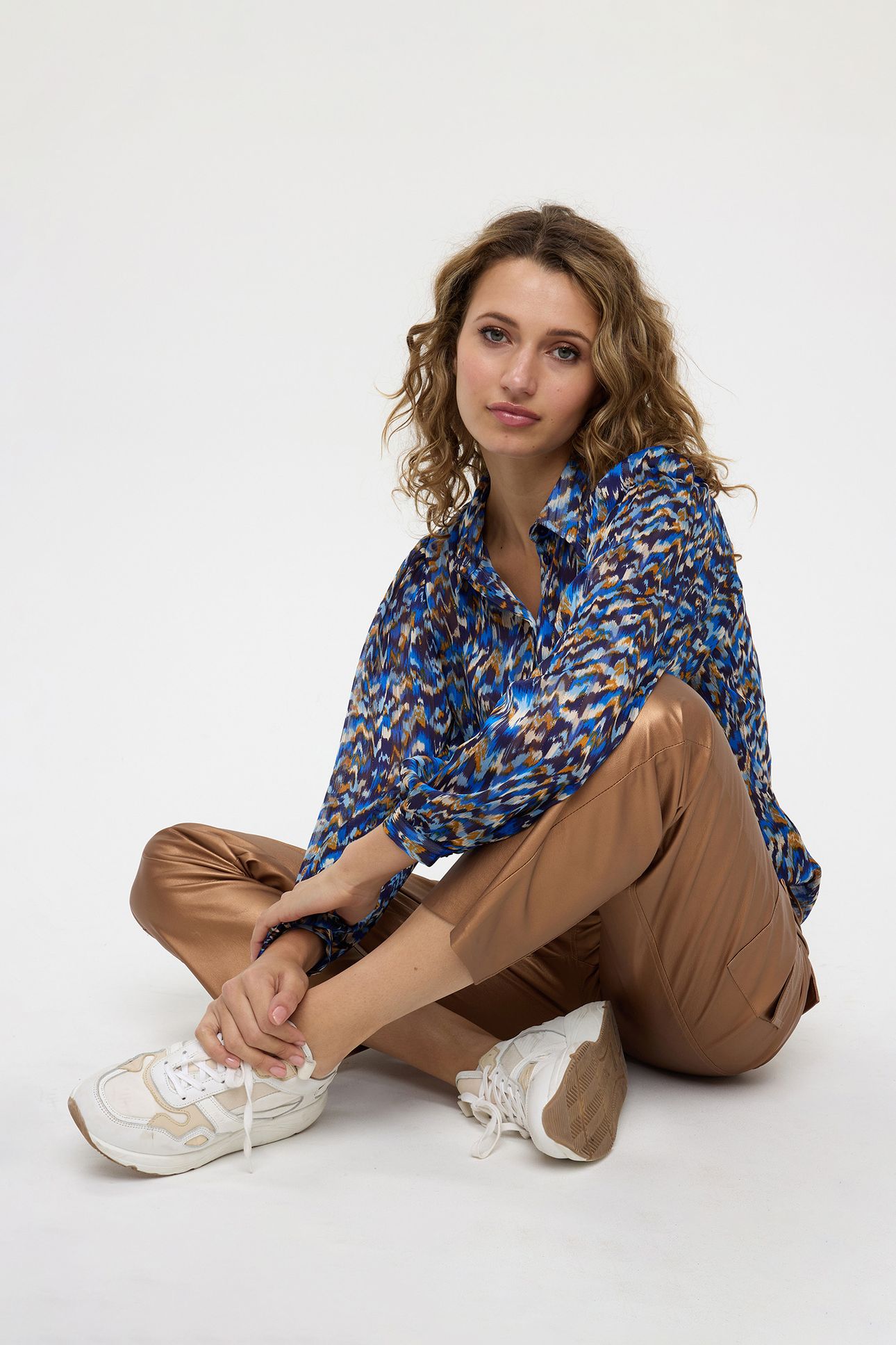 TROUSERS CARGO VEGAN LEATHER BRANDY 3