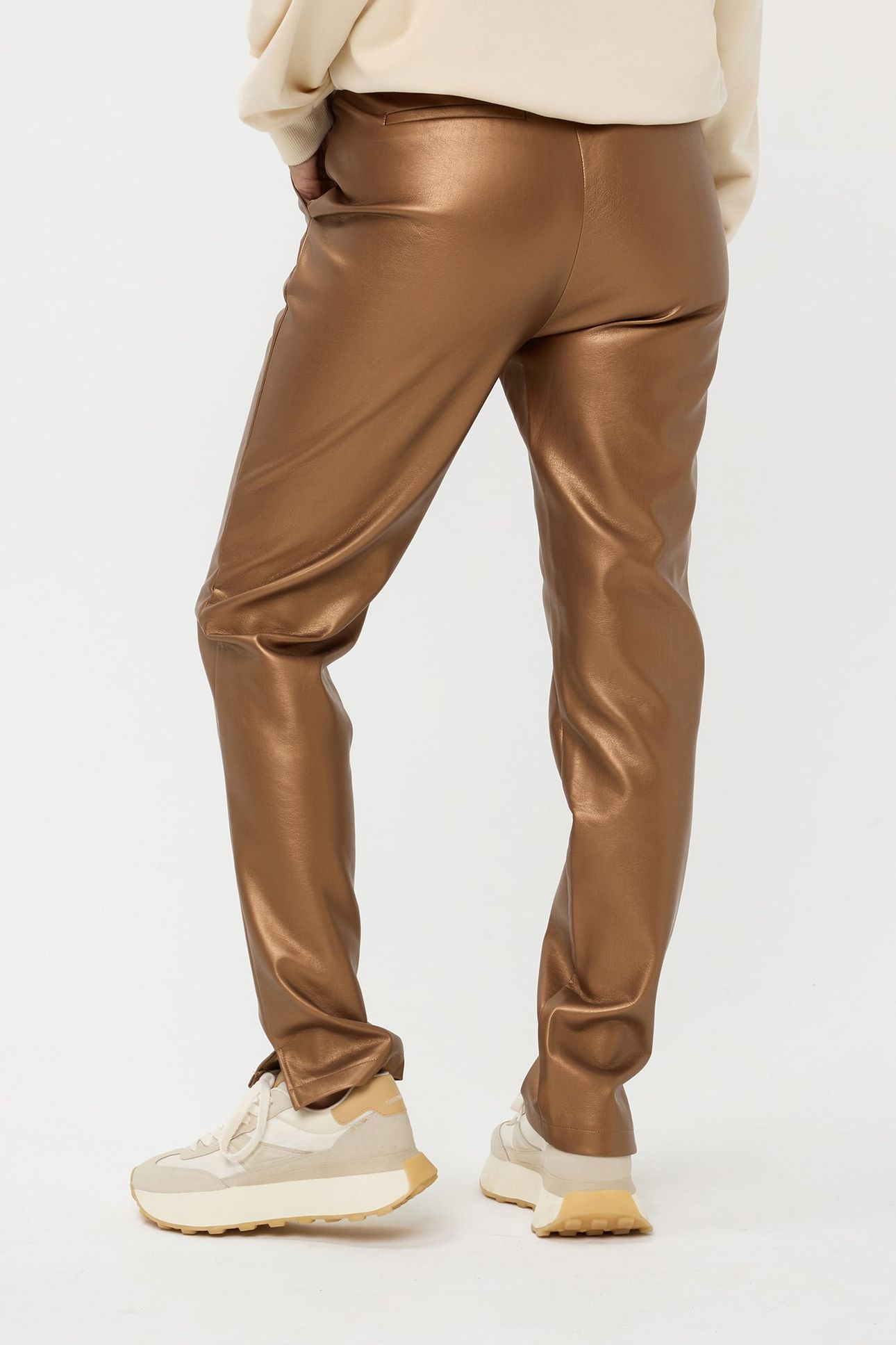 TROUSERS TREGGING VEGAN LEATHER BRANDY 4