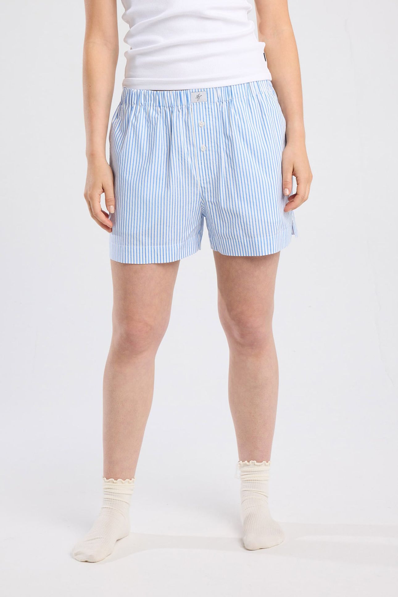 LOGAN BLUE/WHITE 1