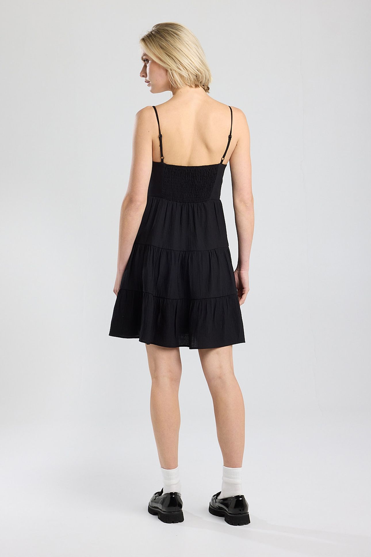 DAISY BLACK 2