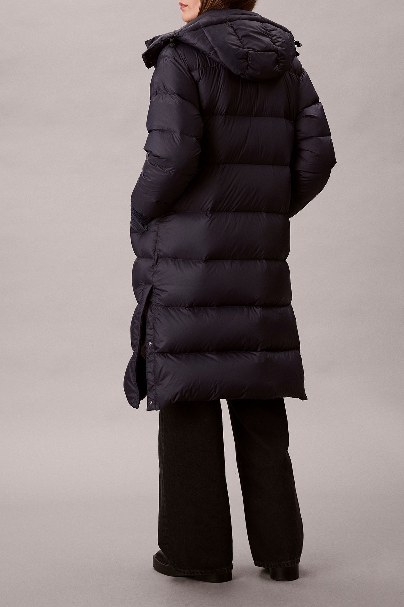 ESSENTIAL MIDWEIGHT HOODED PUFFER INKWELL 2