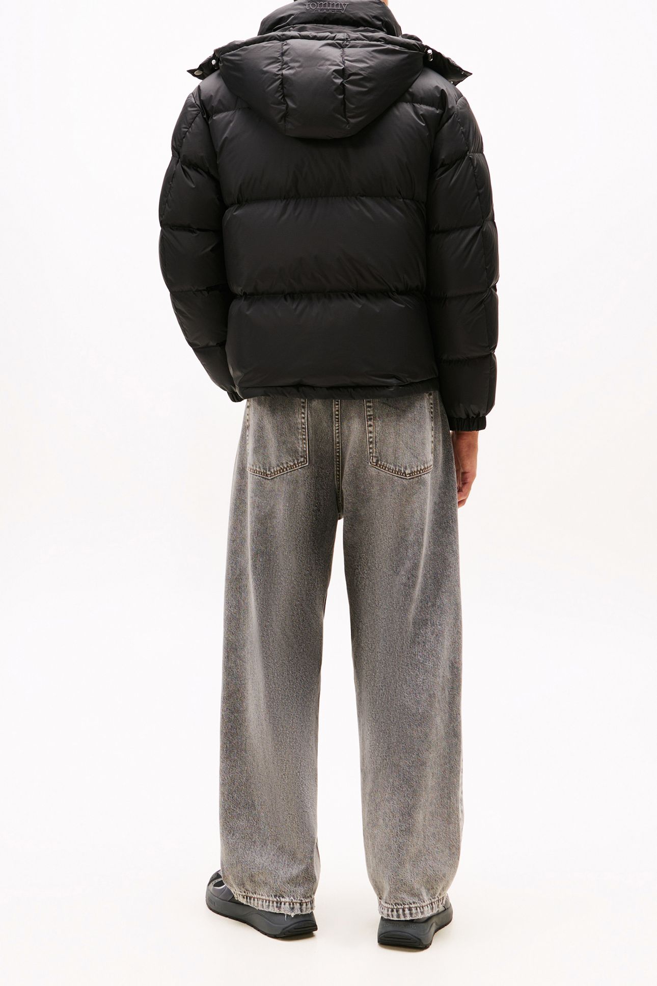 ALASKA DOWN PUFFER BLACK 4