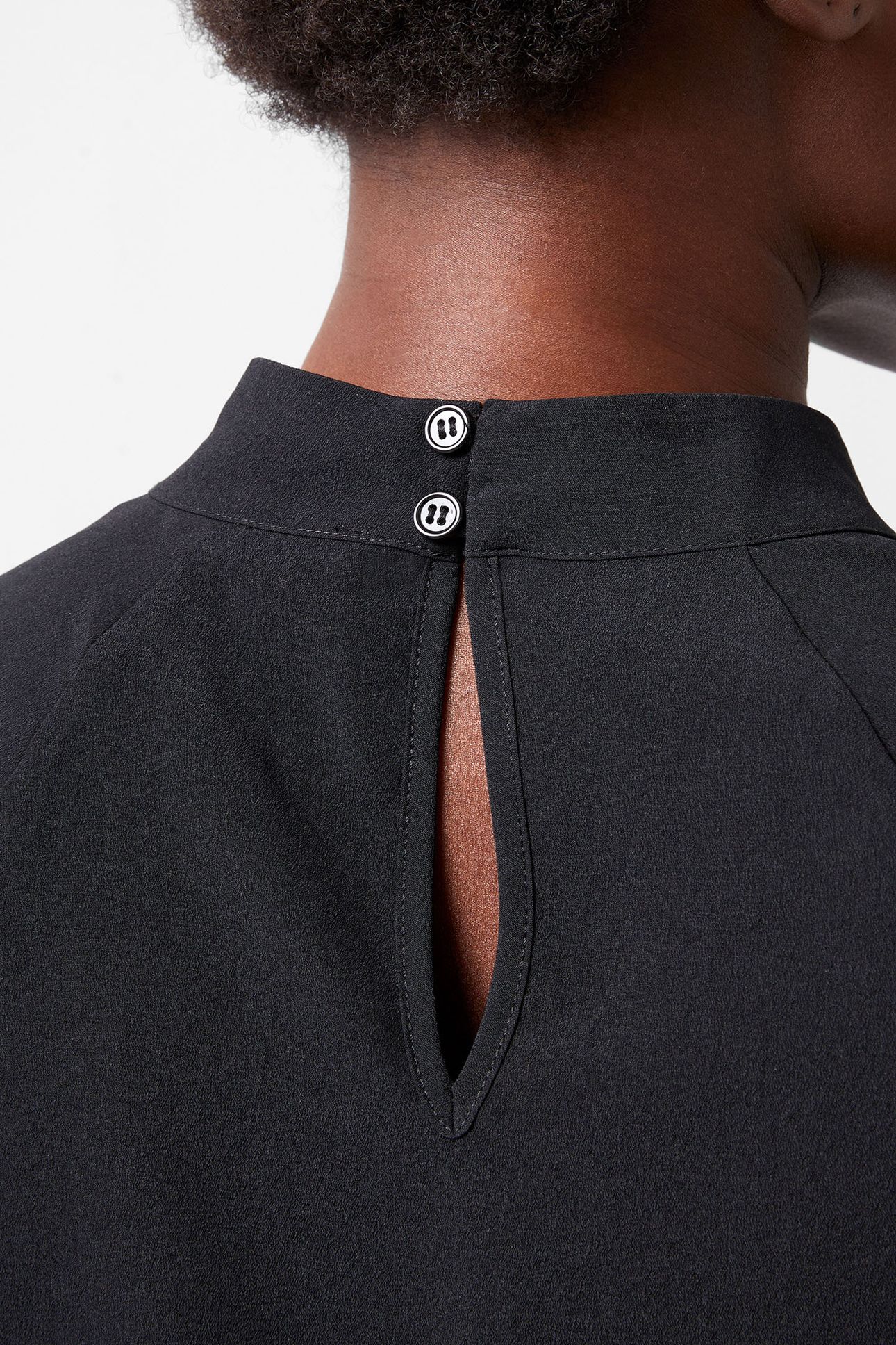 KRISTA KNIT L/S STAND NK TOP BLACKOUT 4