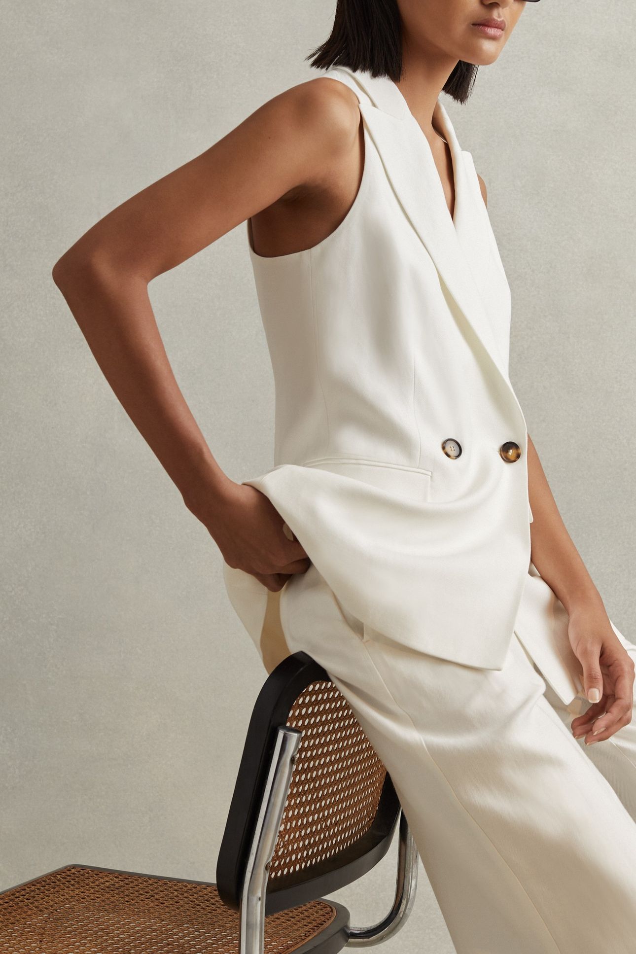 LINEN LAPEL WAISTCOAT WHITE 6