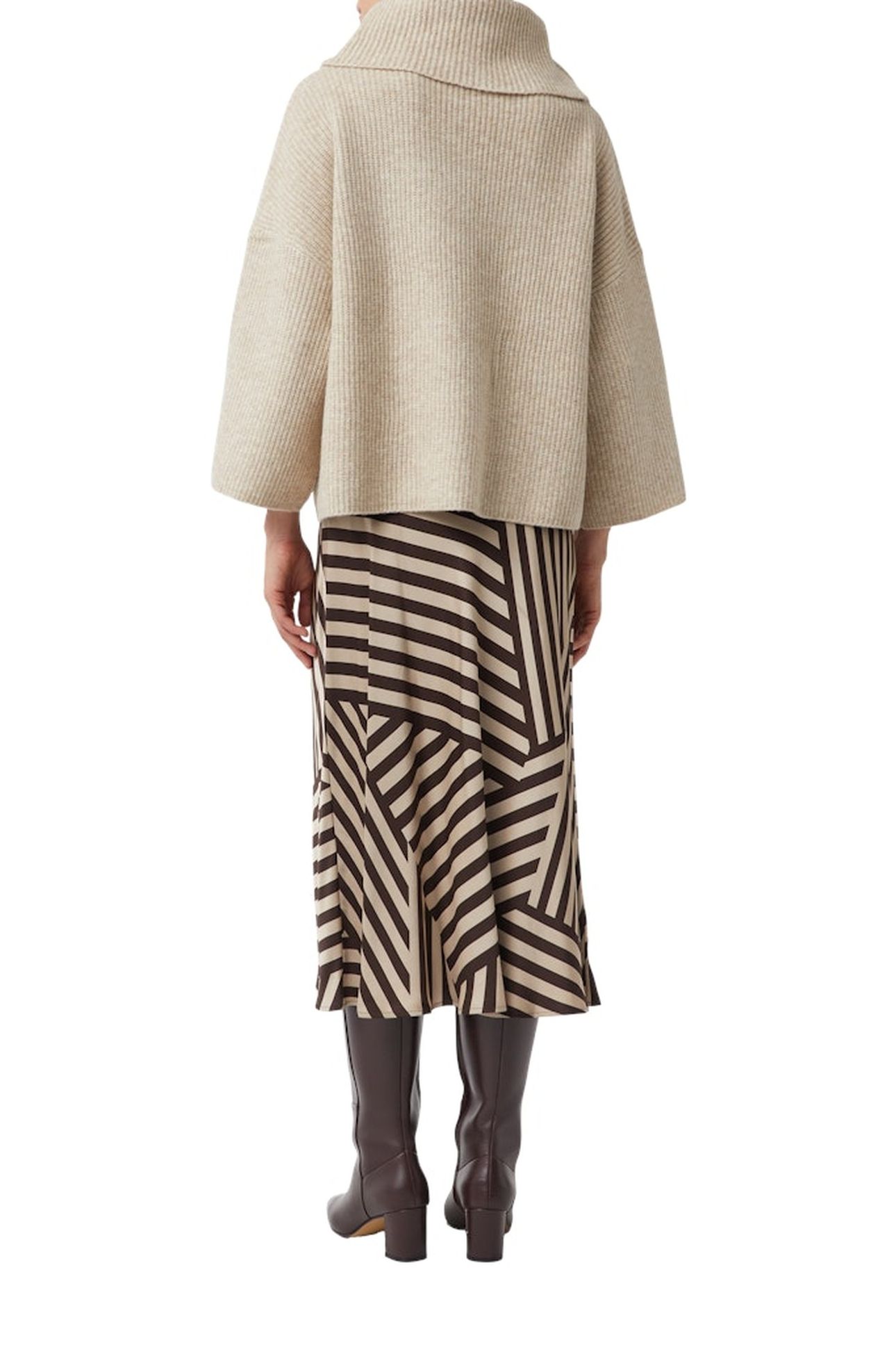 COMMA JACKET INDOOR BEIGE 3