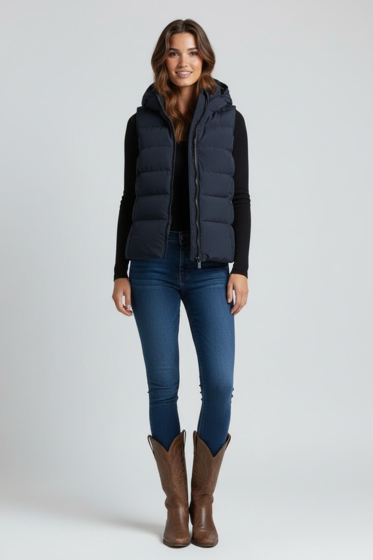 MOUNTAINALF VEST MIDNIGHT NAVY 1