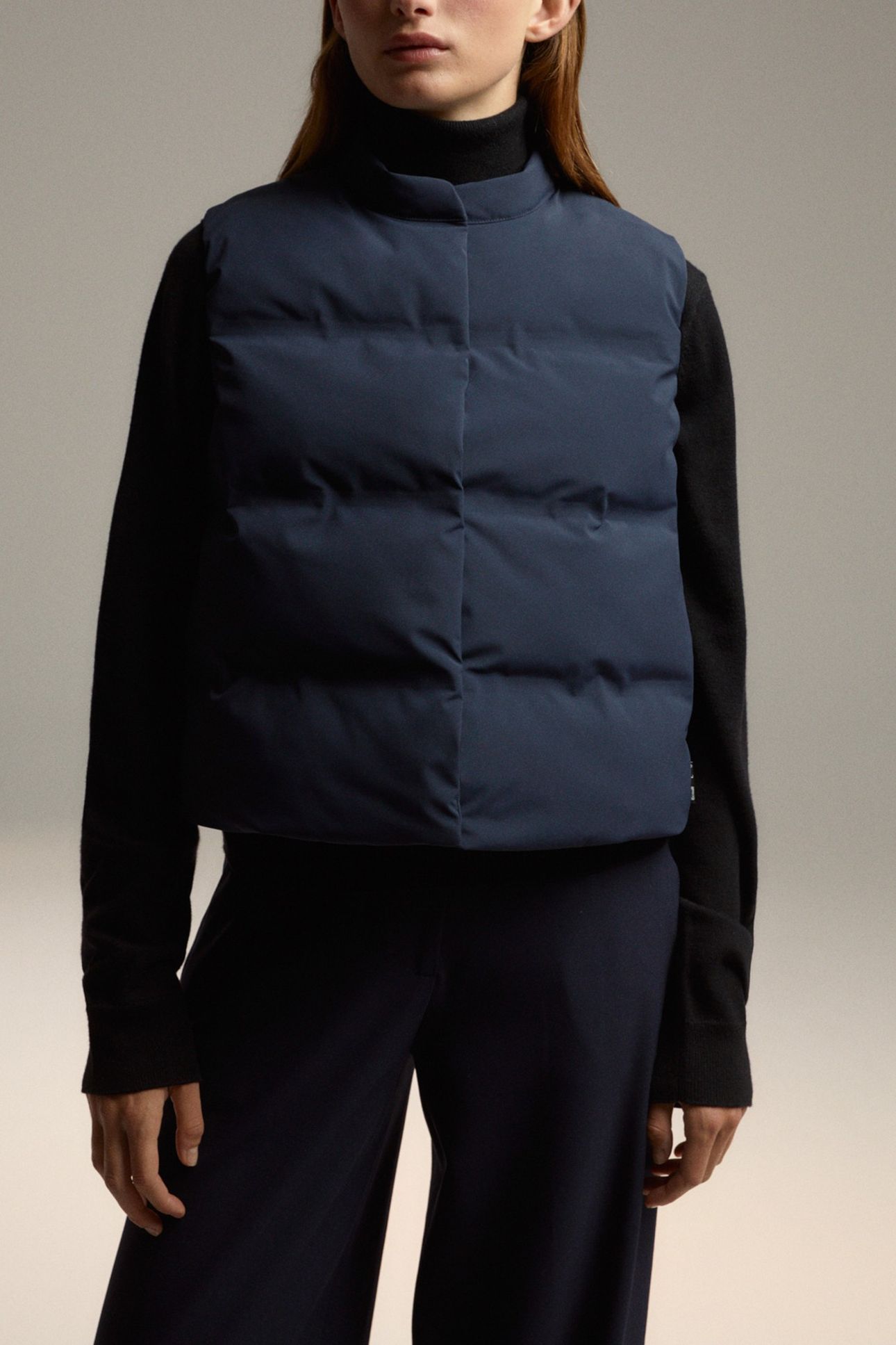 OUNCEALF VEST DARK NIGHT 1