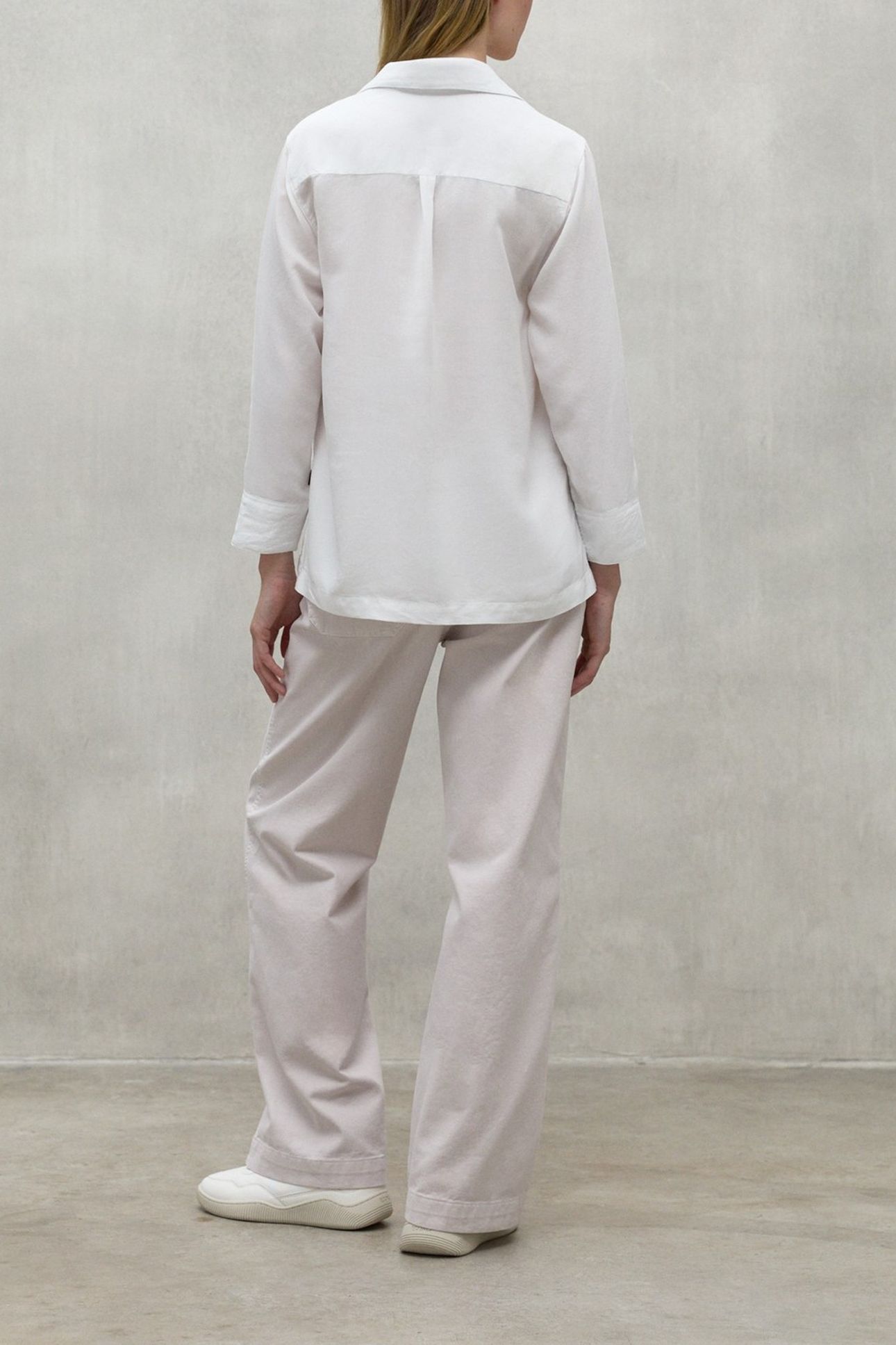 VEGAALF SHIRT WHITE 2