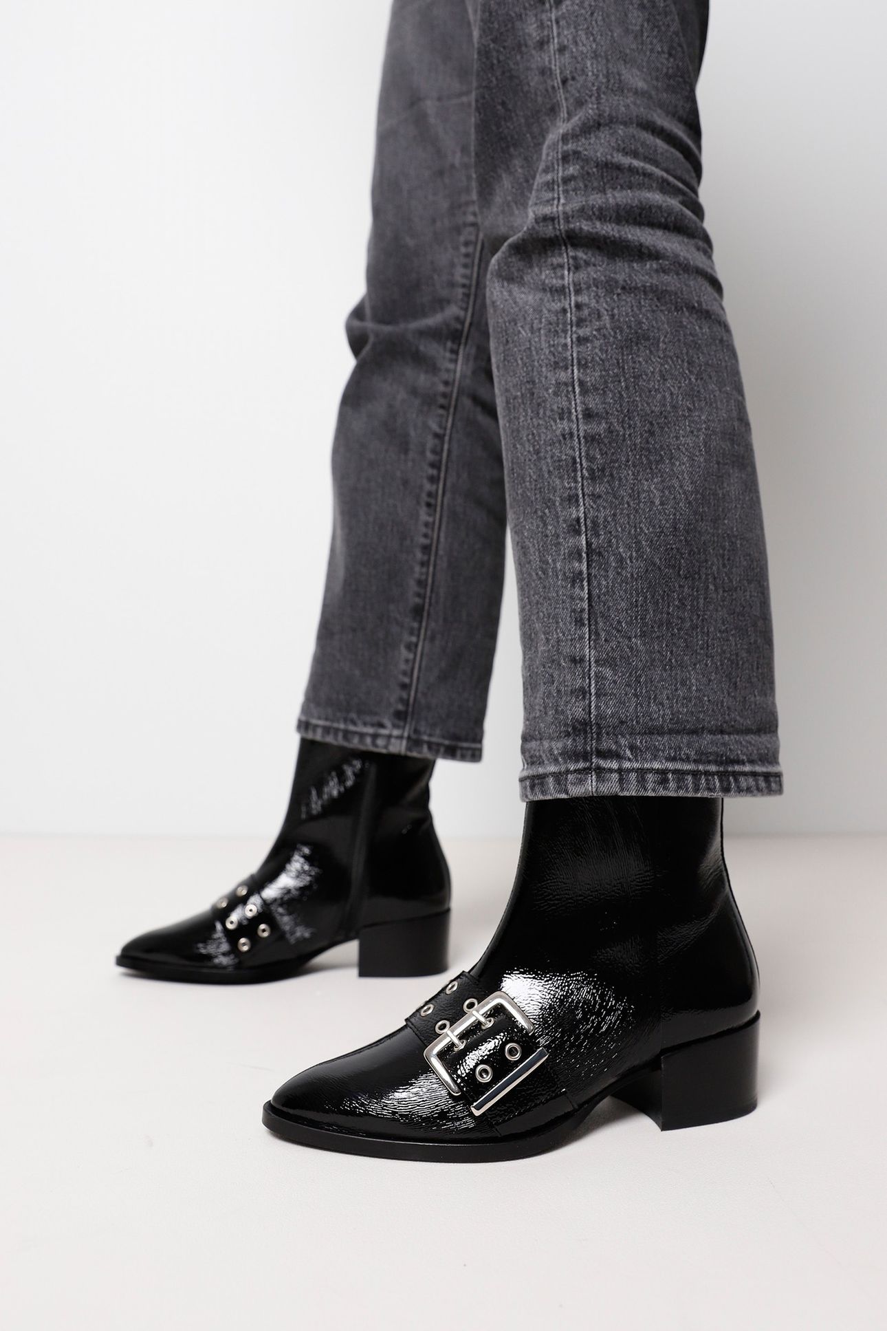 ROSE CAMDEN ANKLE BOOTS BLACK 1