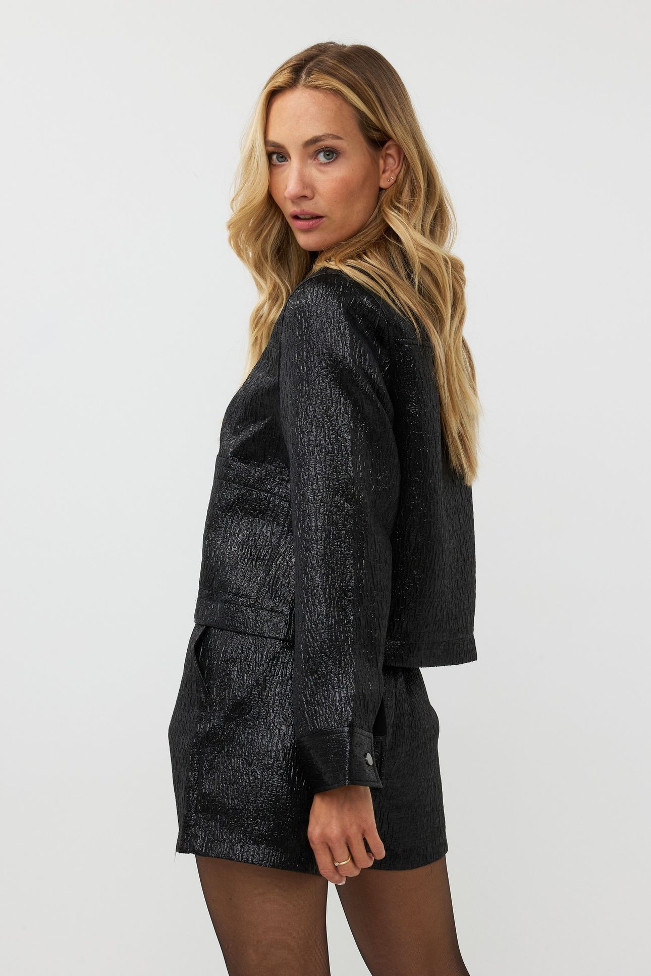 BLAZER METALLIC BLACK 3