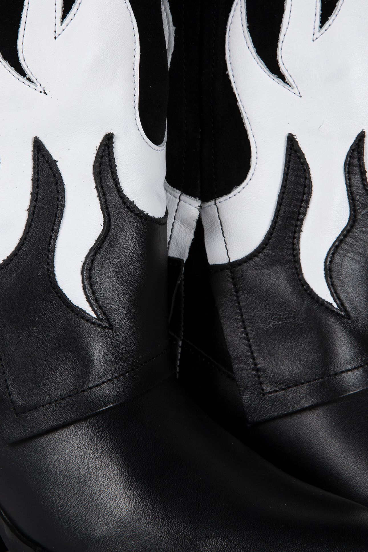 BARBADOS BLACK / WHITE 5