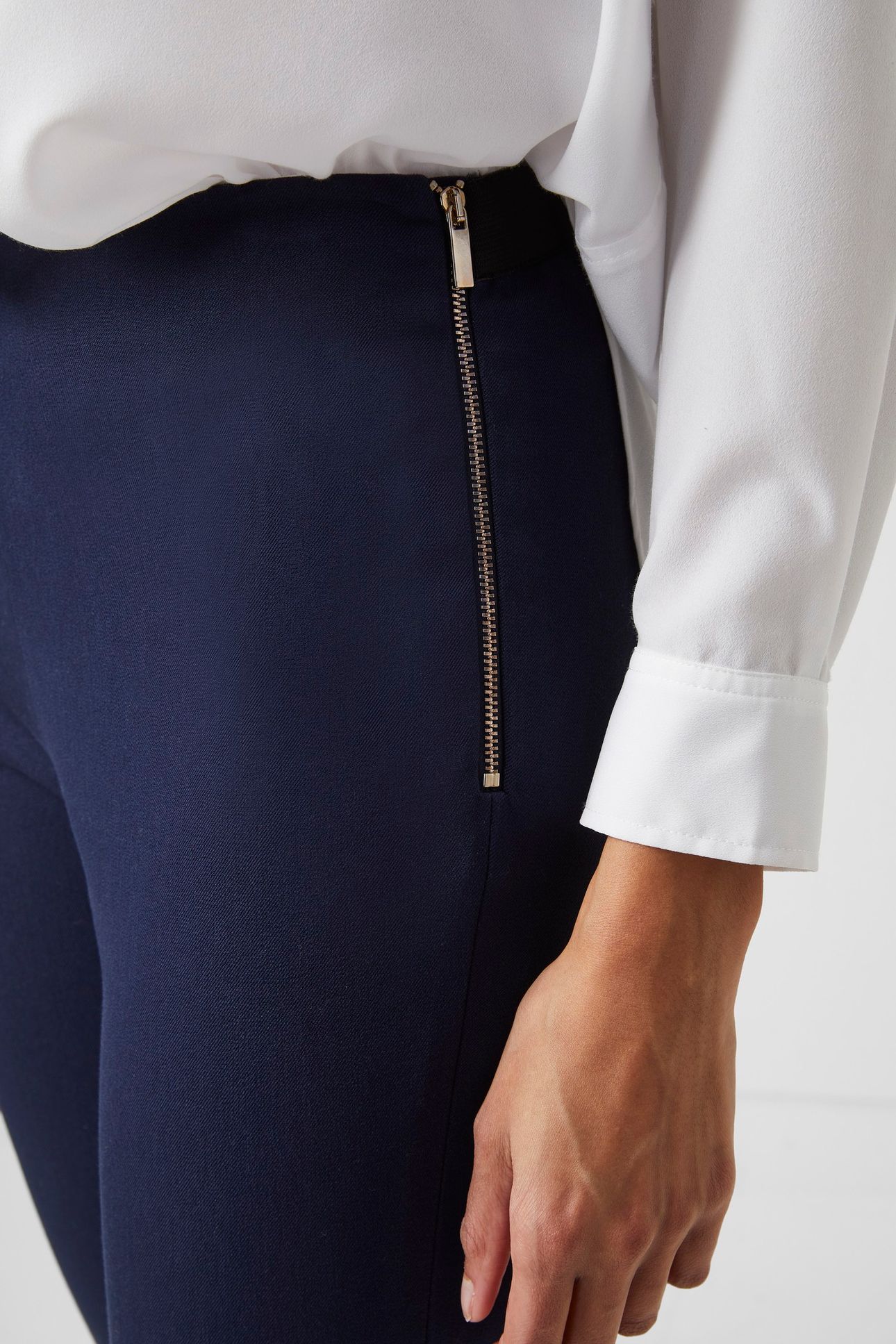 STREET TWILL SKINNY TROUSER. UTILITY BLUE 4