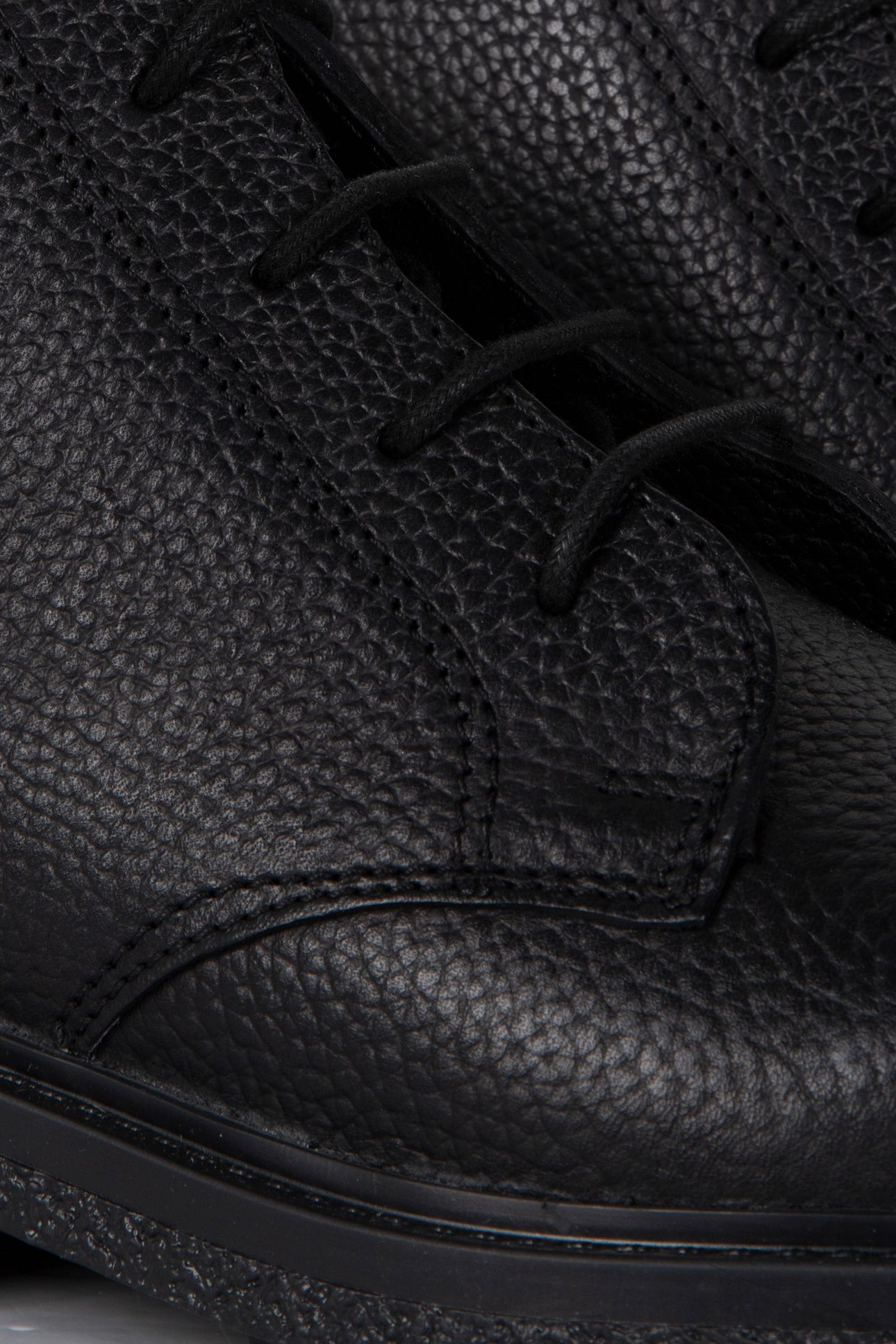 DECHASE – OCHA BLACK EMBOSSED 4