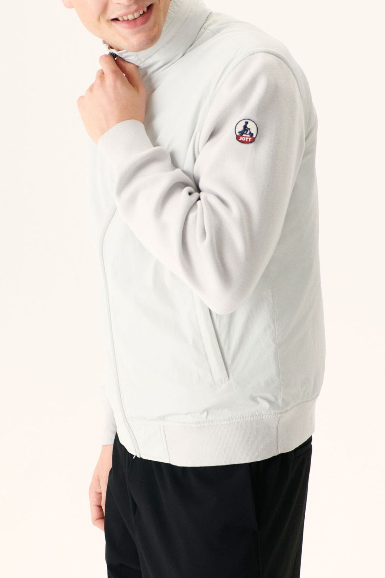 BARDENAS JACKET SOFT GREY 6