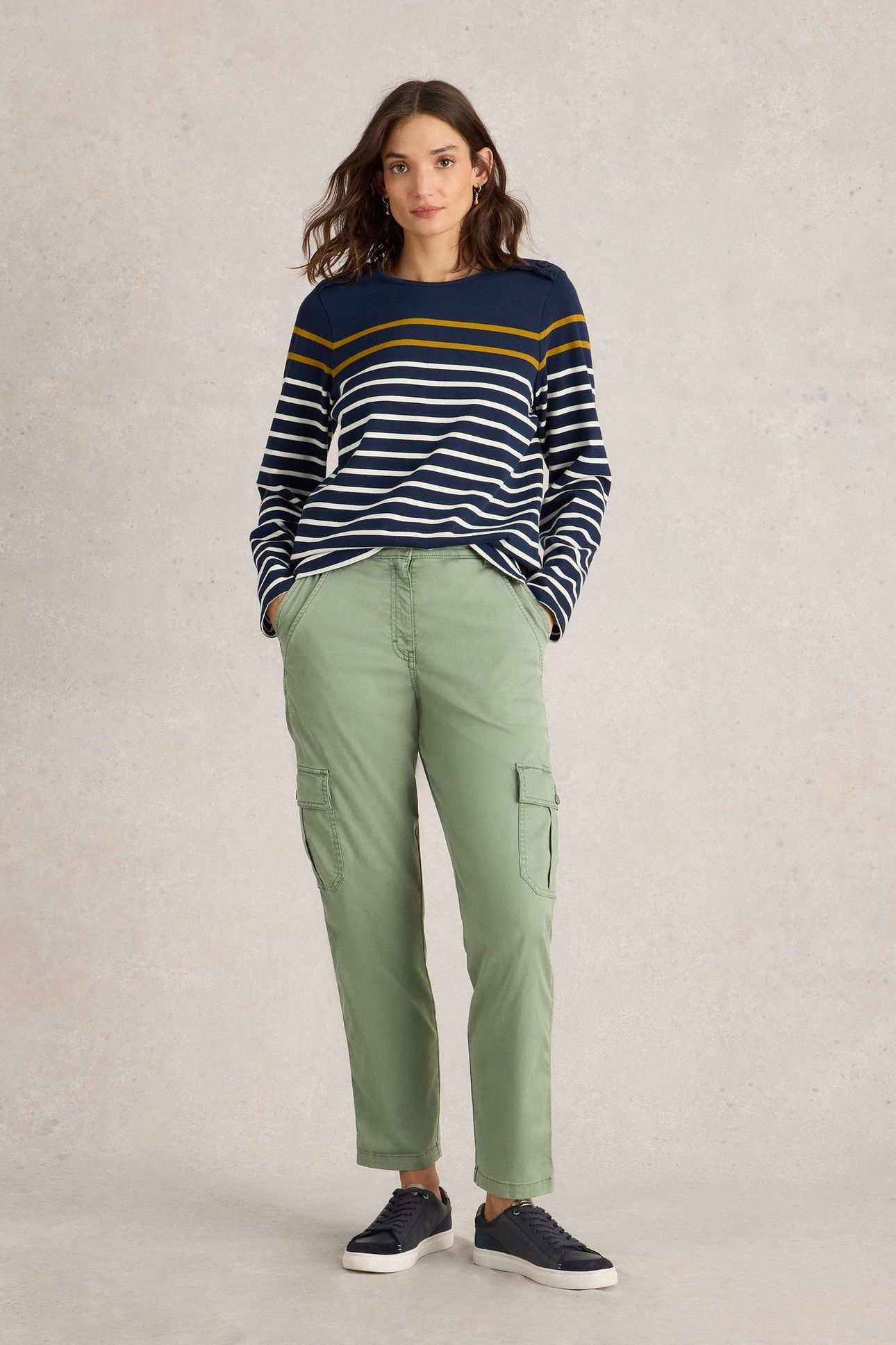 EVERLEIGH CARGO TROUSER MID GREEN 2