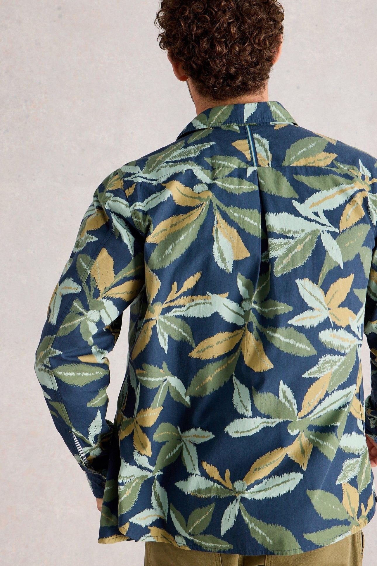 FINSBURY LEAF PRINT SHIRT NAVY MULTI 2