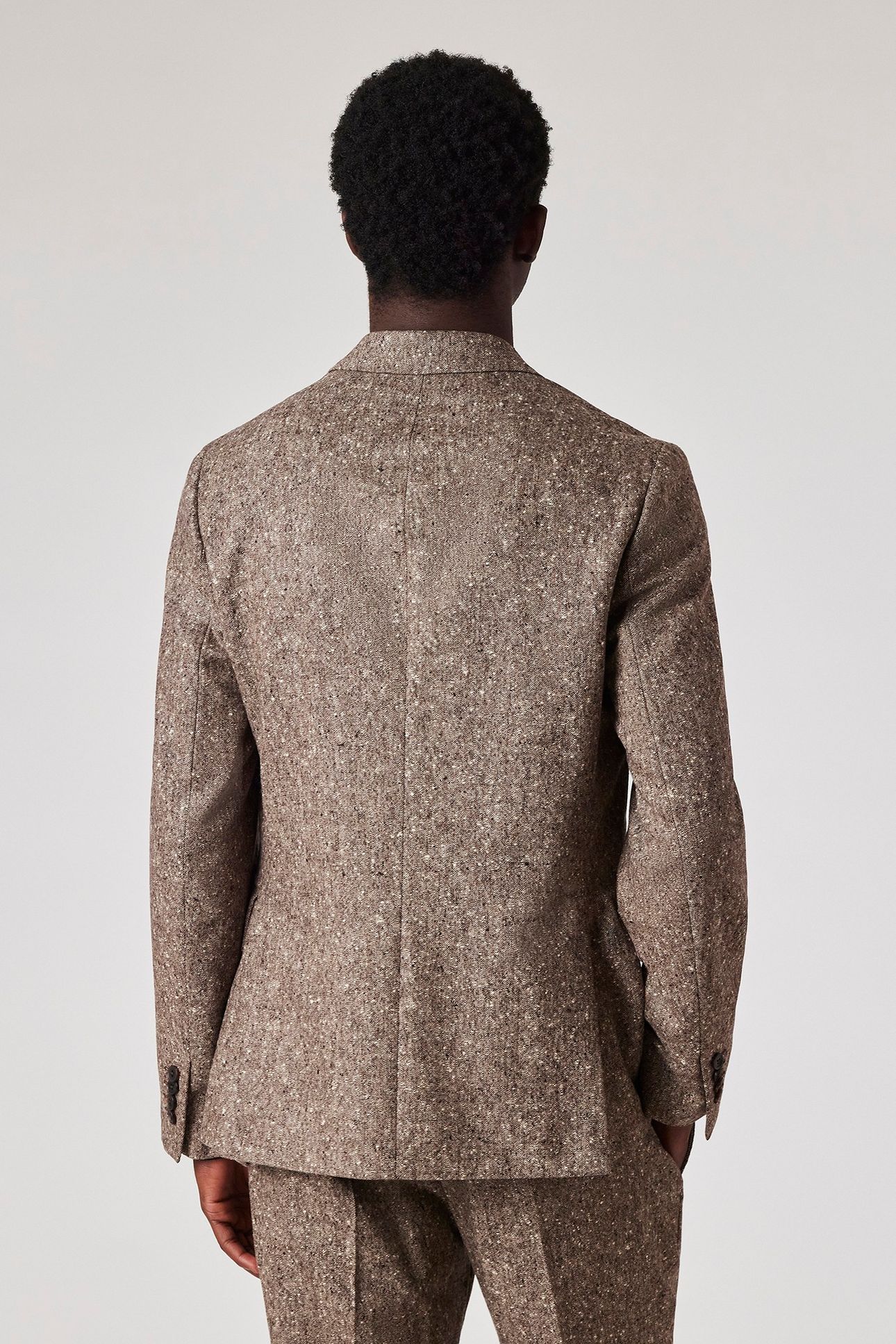 MENS 2 BUTTON JACKET HAZELNUT 2
