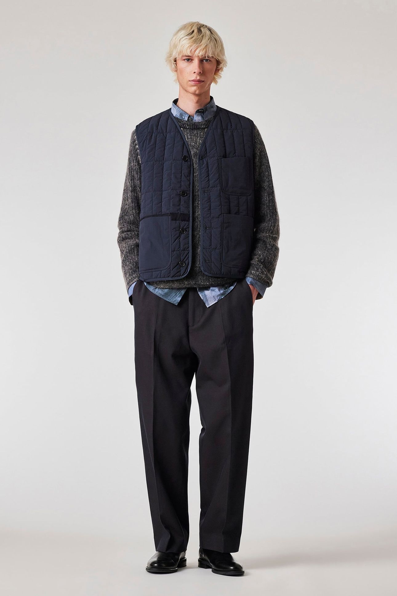 MENS QUILTED GILET NAVY 3