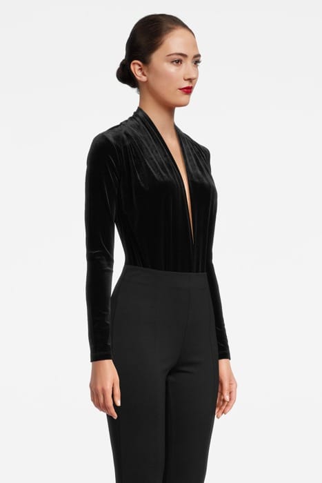 ROSA BLACK 6