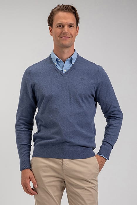 V-NECK SWEATER MEDIUM BLUE 2