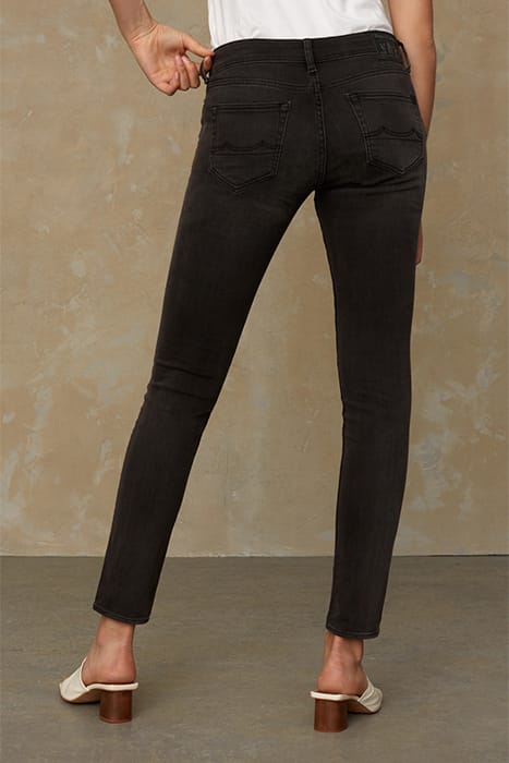 JUNO GORBI BLACK FADED 2