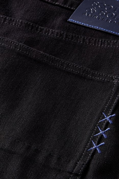 ESSENTIALS SKIM IN ORGANIC COTTON – STAY BLACK 3