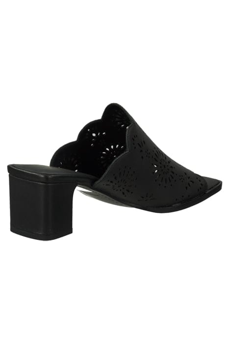 COURTNEY SANDAL BLACK 9