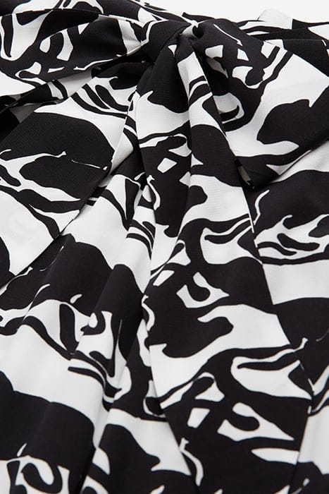 LONG TIED SKIRT BLACK / WHITE 2