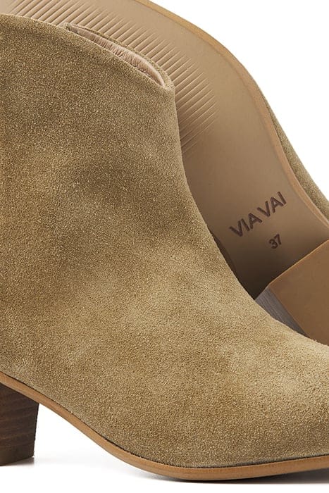 CLAIRE LOTT BEIGE 7