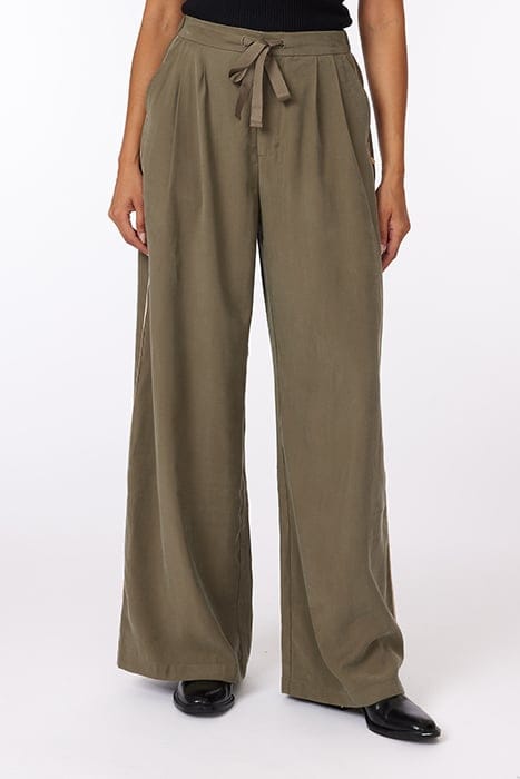 WIDE LAG PANT WITH TIE DUSKY GREEN 1