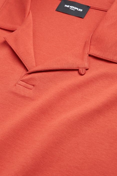 POLO ROUGE FONCÉ COTON COL CUBAIN RED 7