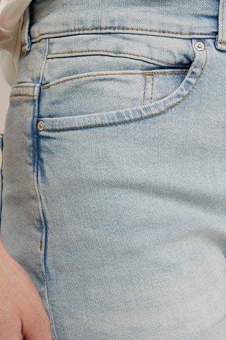 SHORT ICE BLUE 5