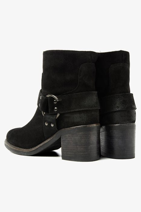 FLO BAKER BLACK 5