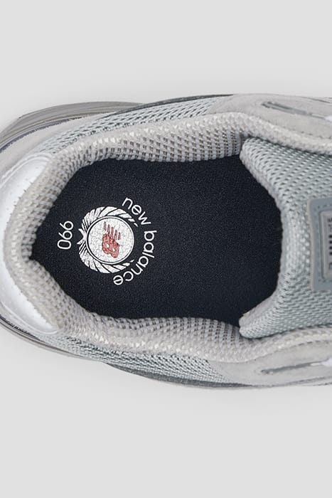 U990GR4  MADE IN USA SNEAKERS IN GREY 9