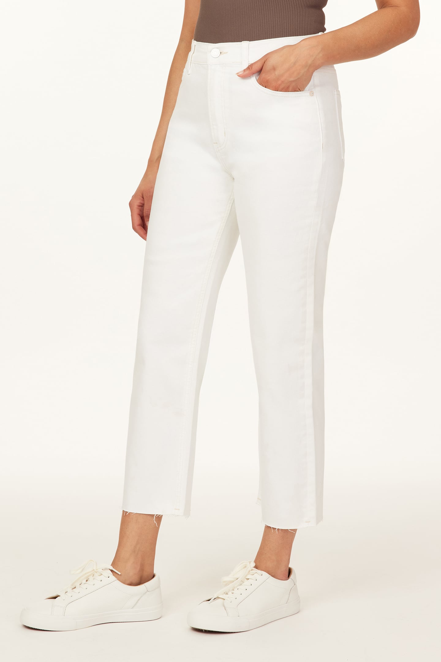 THE SKY CROP (26” INSEAM) OPTIC WHITE 3