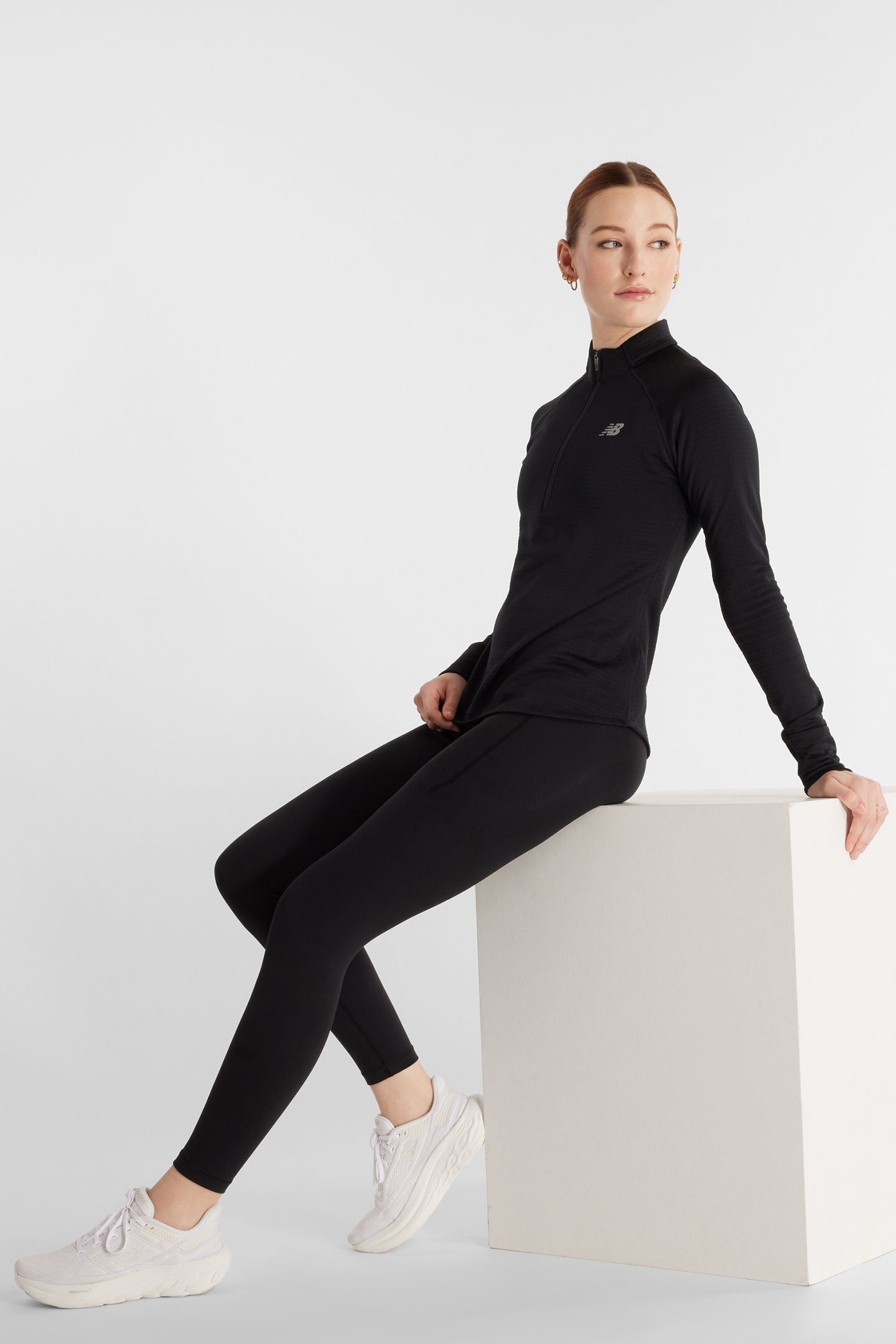 ATHLETICS HEAT GRID 1/2 ZIP TOP IN BLACK 5