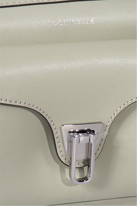 CROSS BODY BAG WITH CHAIN IN LIGHT GREEN 5