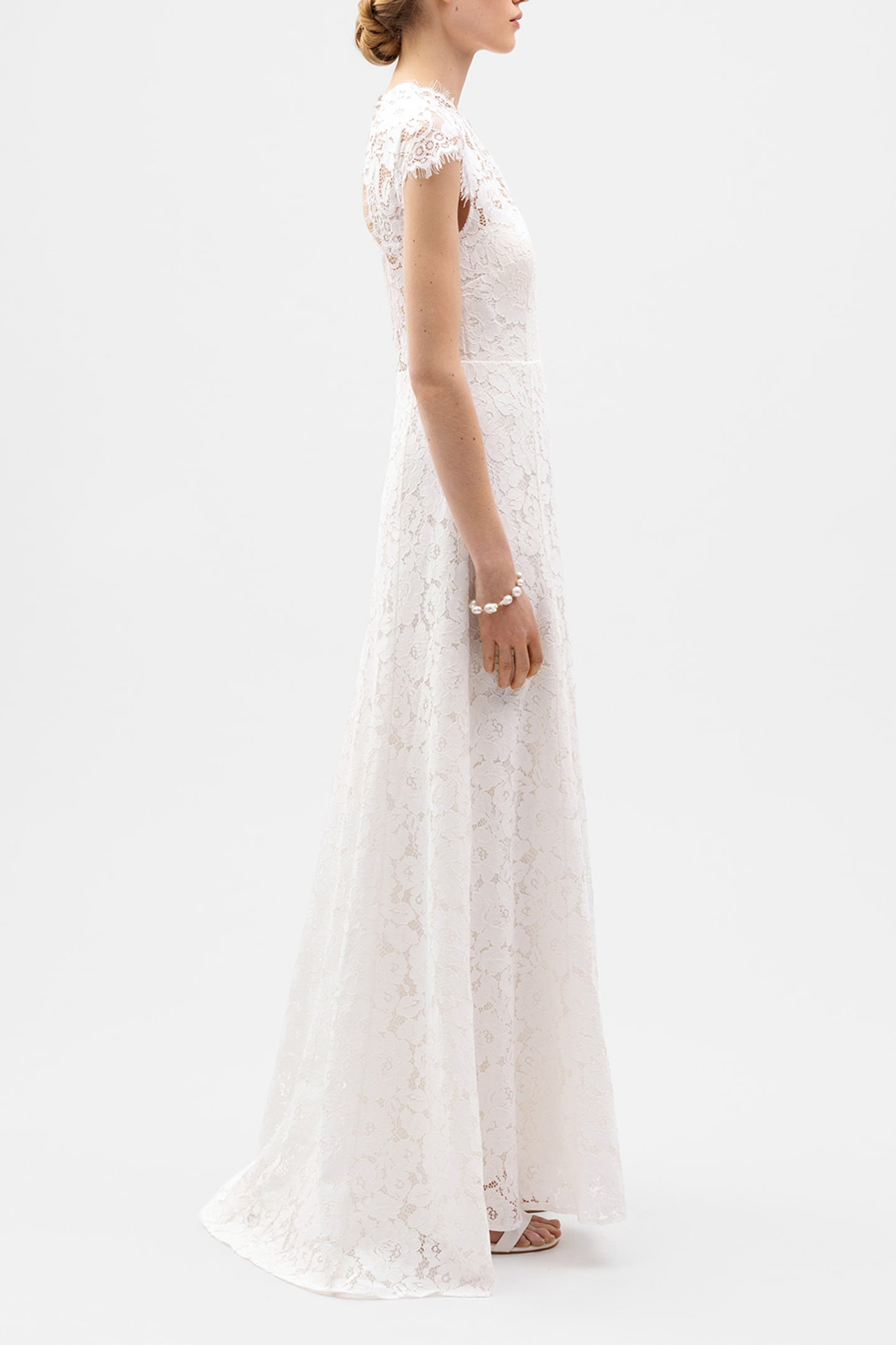 DANIELLA W02 3