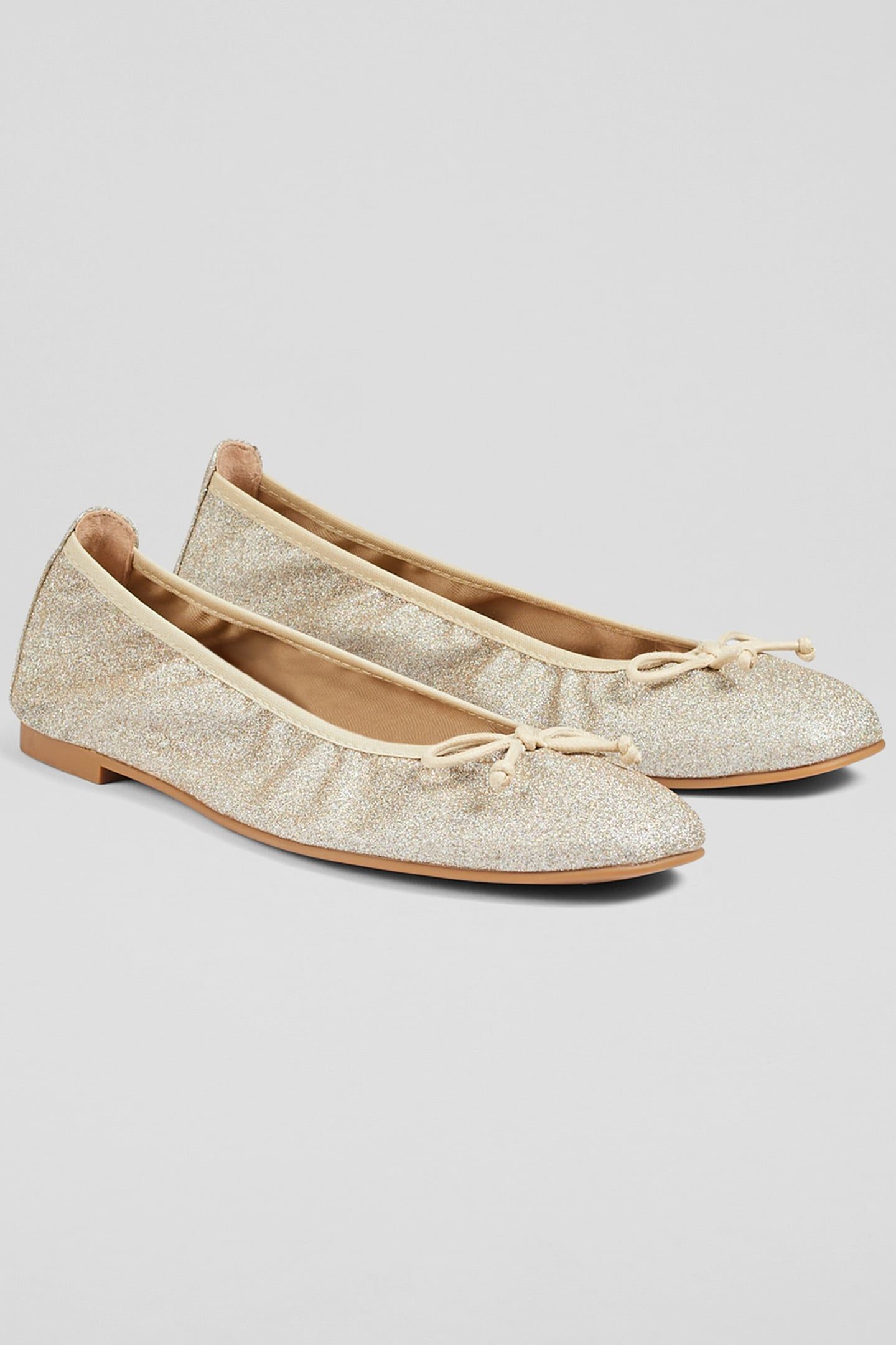 FL TRILLY ROUND TOE GOLD 2