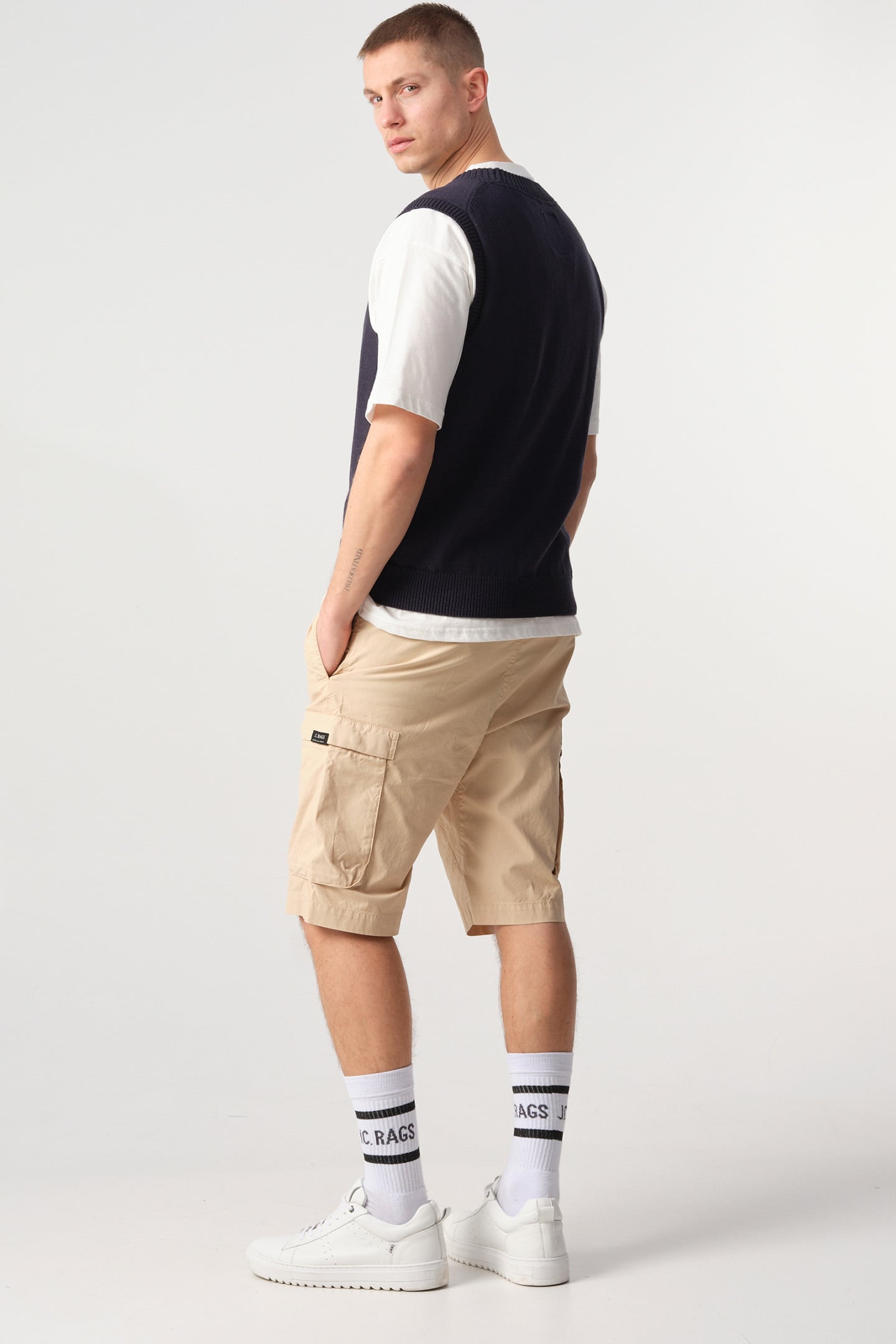 SHORT SAFARI 2