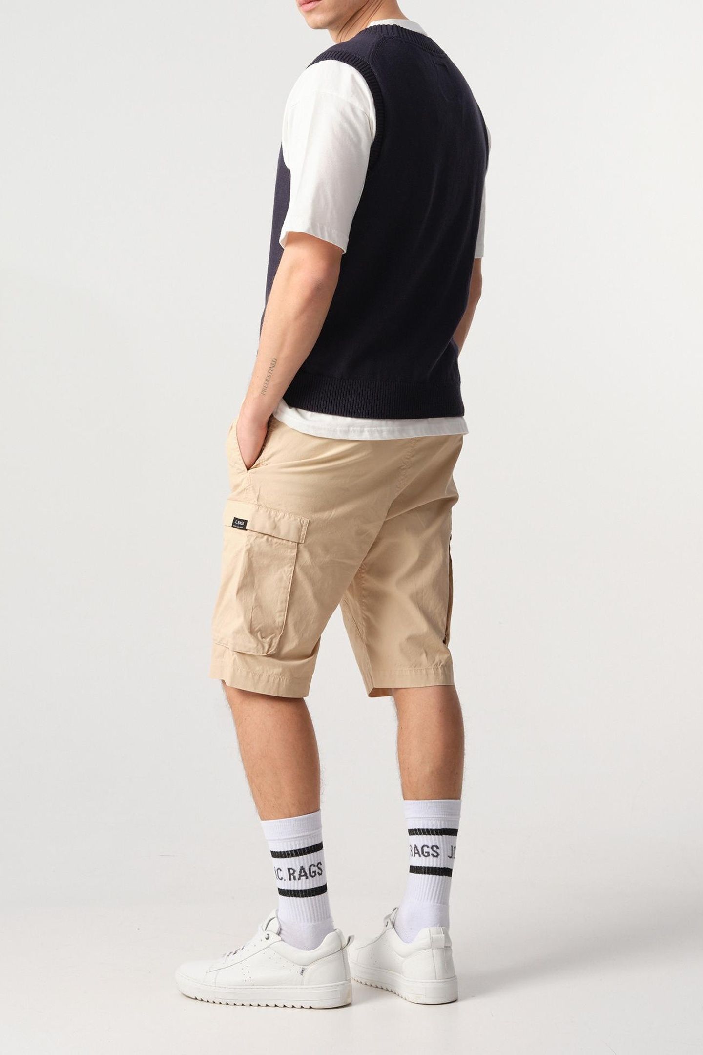 SHORT SAFARI 2