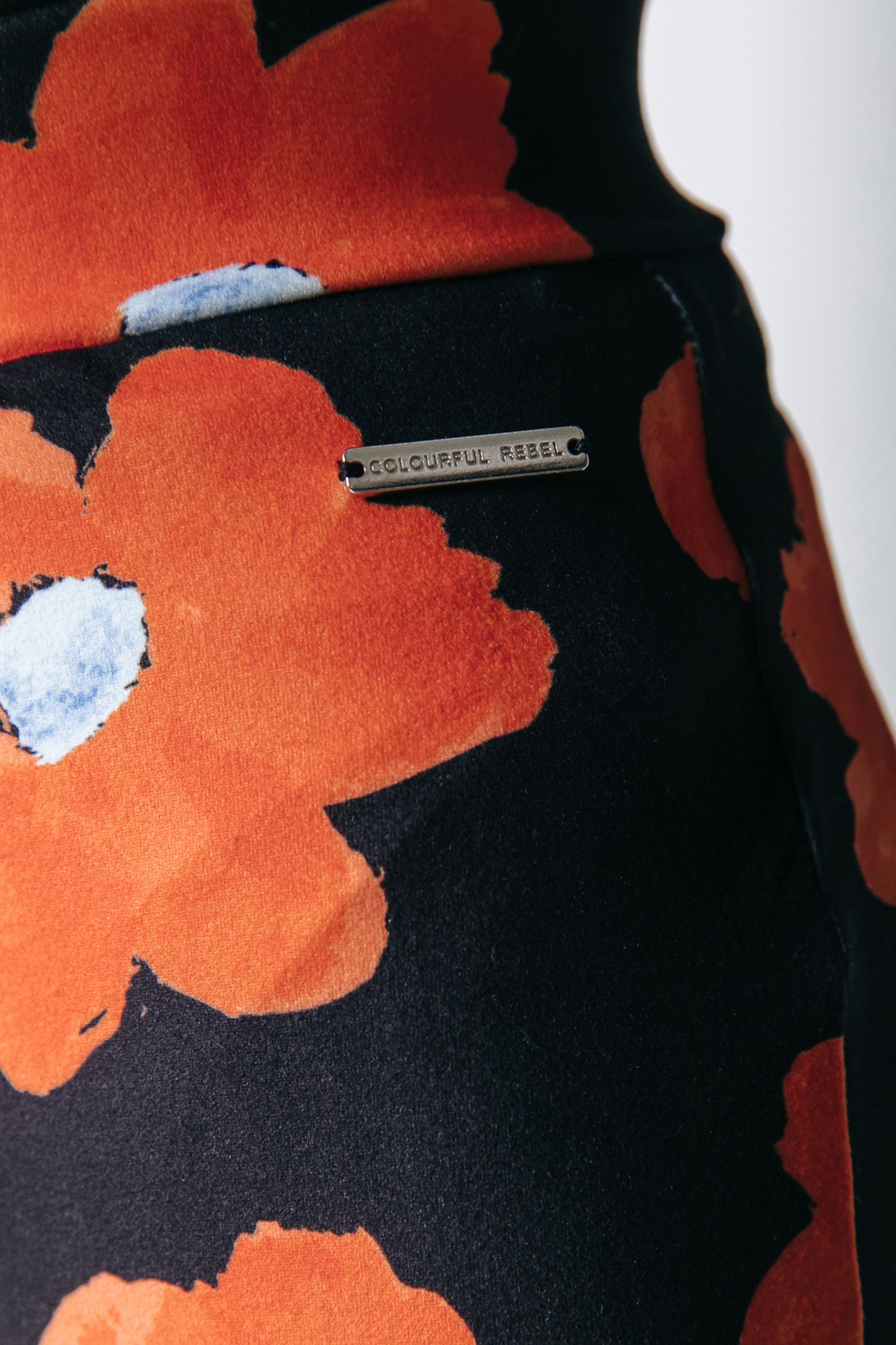 FLOWER PEACHED EXTRA FLARE PANTS MANDARIN ORANGE 5